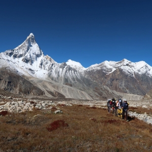 Walking towards Vasuki Tal