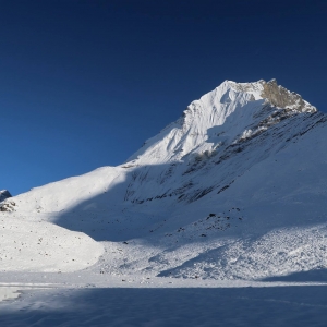 Vasuki Parbat towering over the VasukiTal campsite