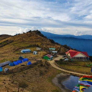 Tea-houses and campsites on the Singalila Ridge