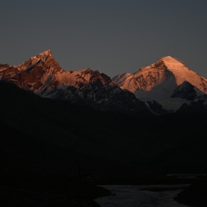 Nun and Kun - the 7000m peaks at dusk from Panikhar