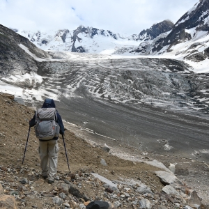The spectacular Kaintal glacier on other side of the Bot Kol Pass